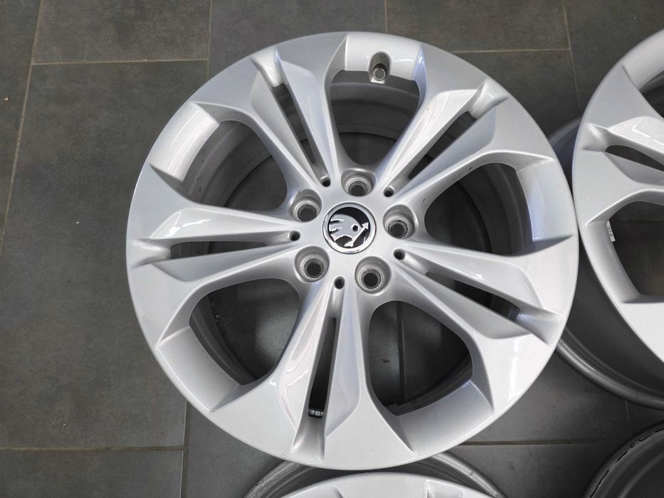 Джанти 17 - Skoda Octavia, Superb