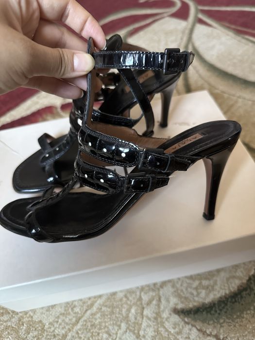 Продам туфли от Alaia