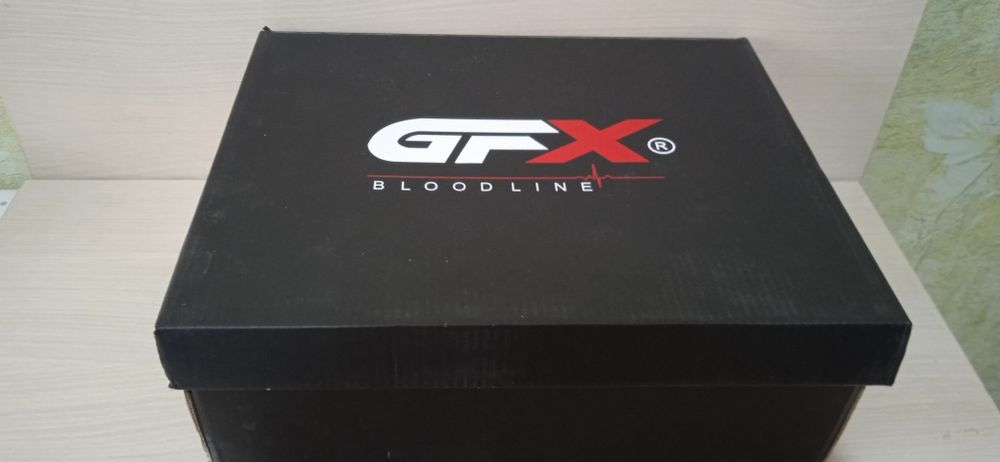 Продам боксерки  .