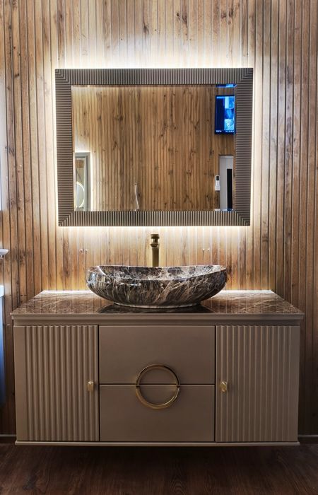 Пвс тумбы, смеситель , зеркало Rocco & DK от производителя.