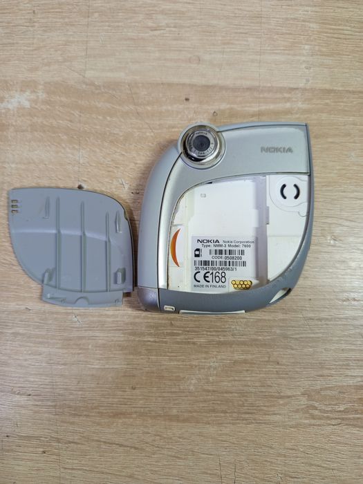 Телефон "Nokia"7600