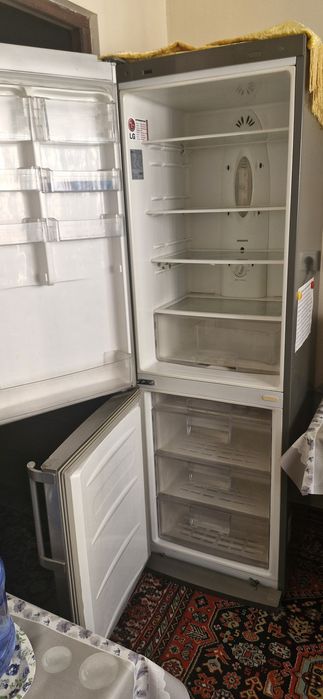 Срочно продам Холодильник