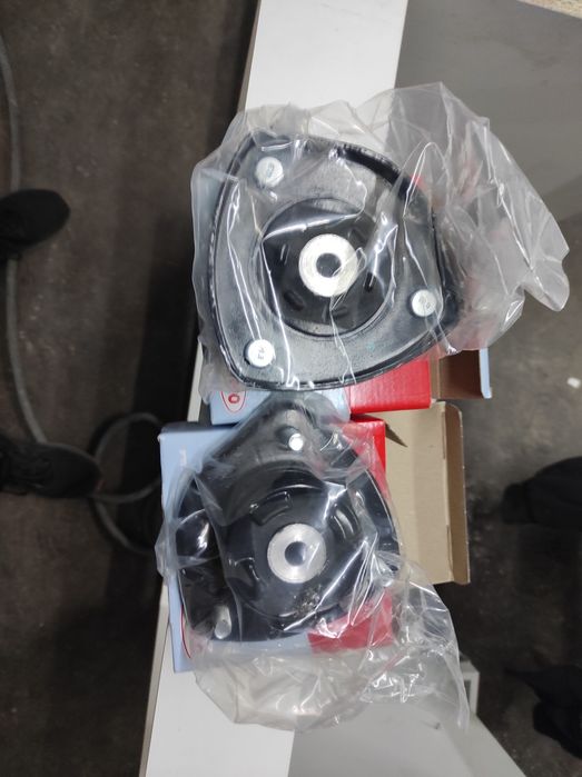 Опоры задние на Бмв х5 е53