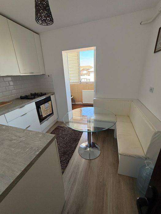 Închiriez apartament 2 camere zona Obcinelor