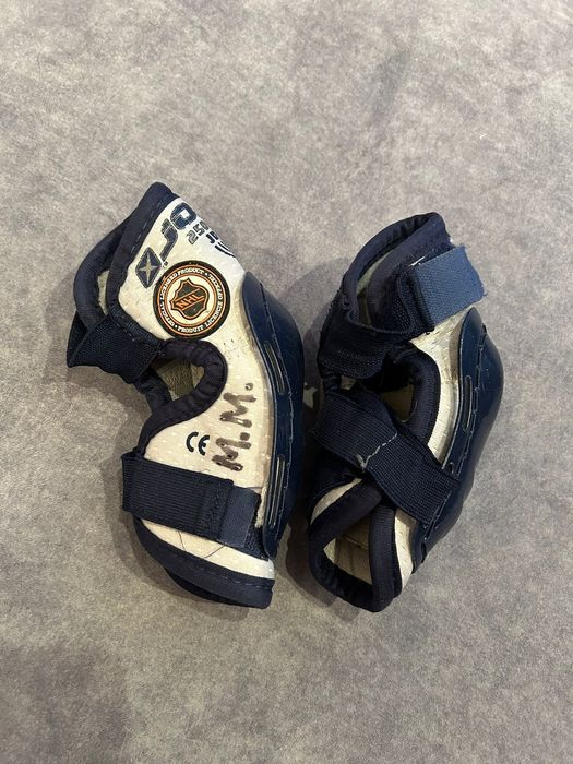 Продам хоккейную форму