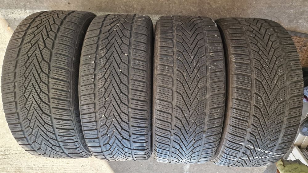225 45 17 Semperit 4 anvelope iarna