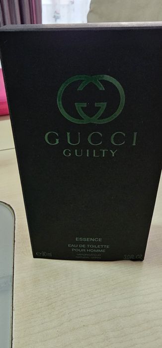 Gucci Giulty Esence original