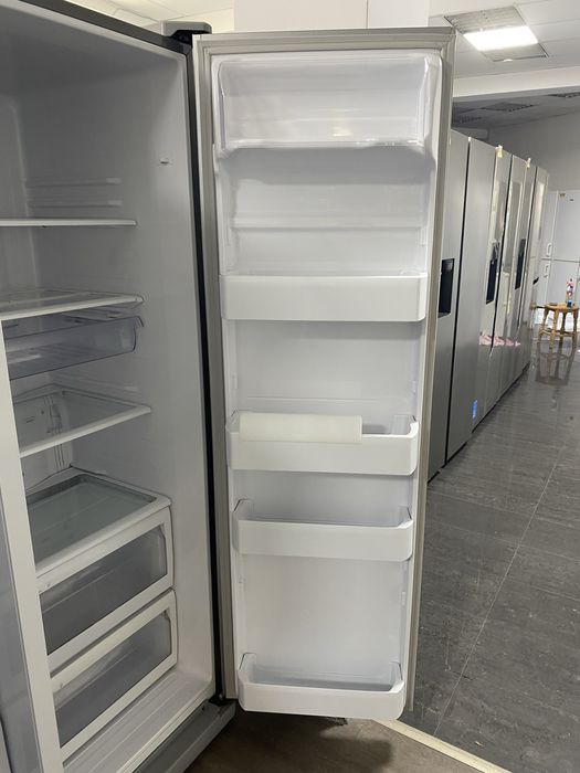 Хладилник Side-by-side Samsung RS21DASM 532 l
