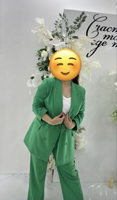 Костюм и платье