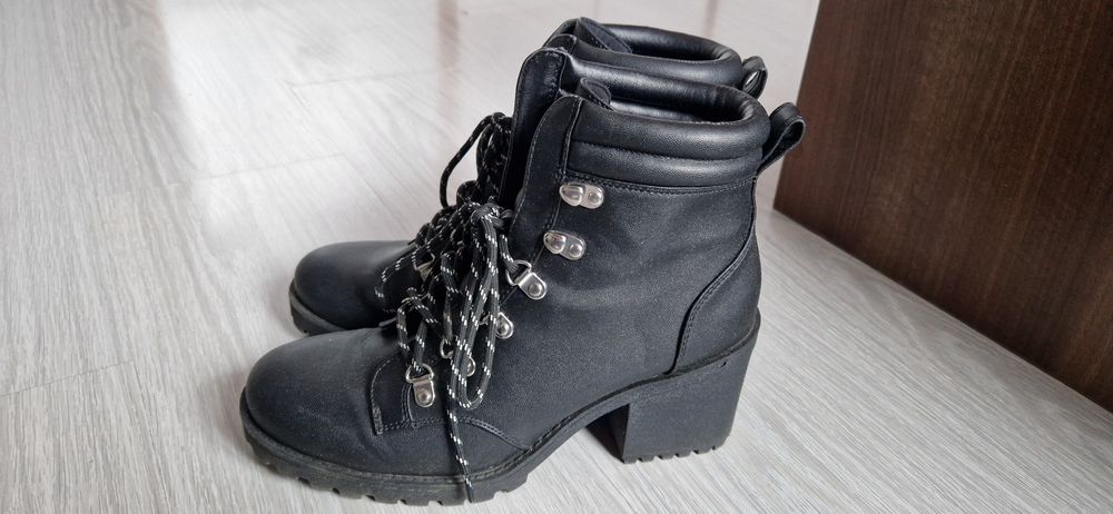 Дамски  боти  H&M