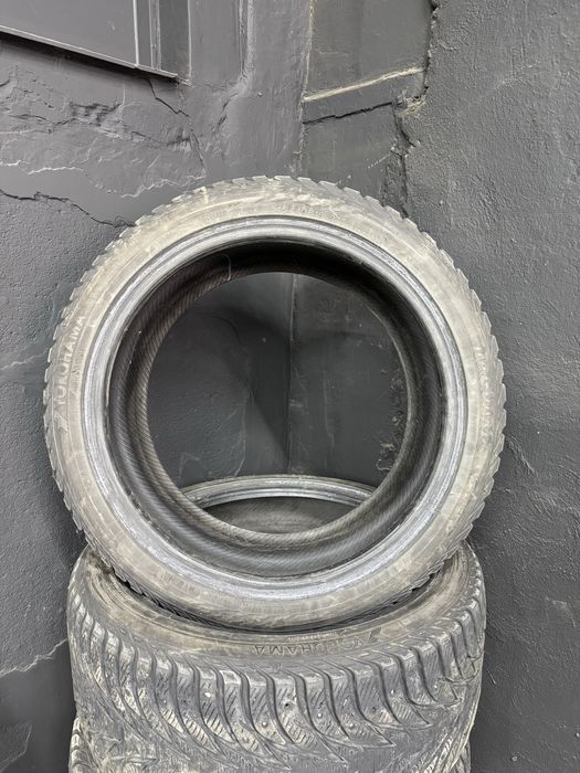 Продам Yokohama 245/40 R18 Ice Guard