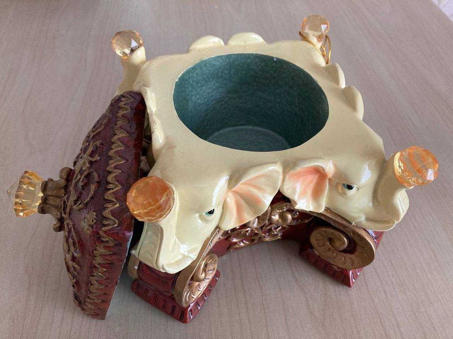 Керамическая шкатулка для украшений