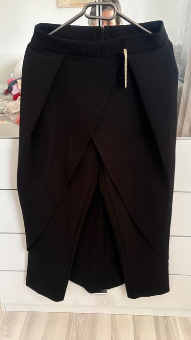 pantaloni conici cu fete suprapuse - Bluzat