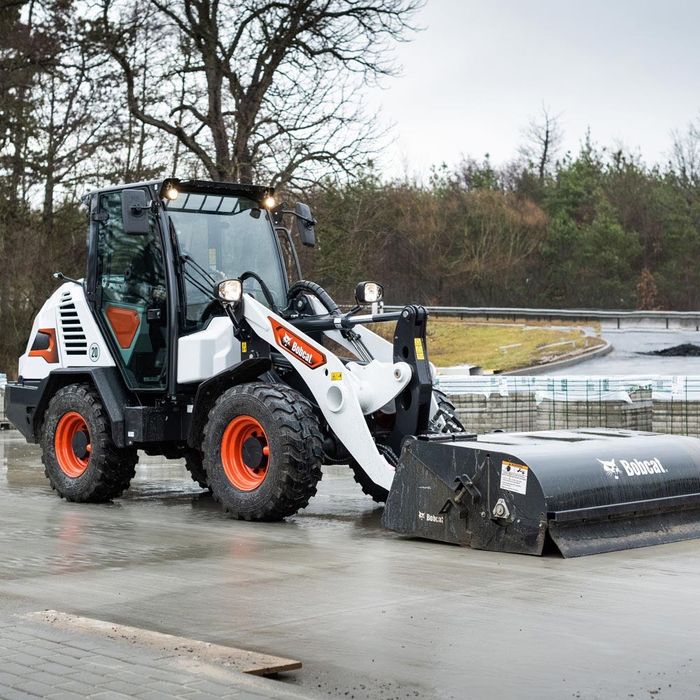 Incarcator articulat compact Bobcat L85 (Nou cu garantie)