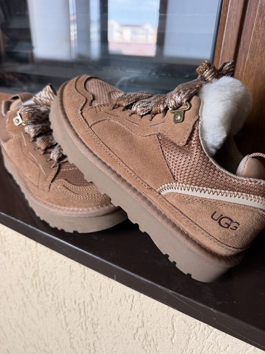 UGG adidasi marimea 39