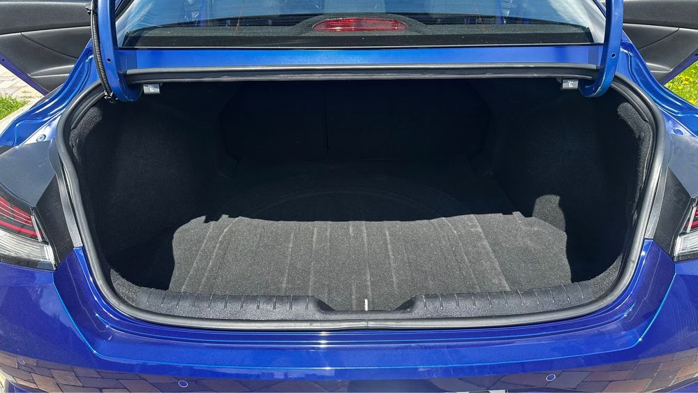 Hyundai Elantra 1.6 Benzina Automata Highway