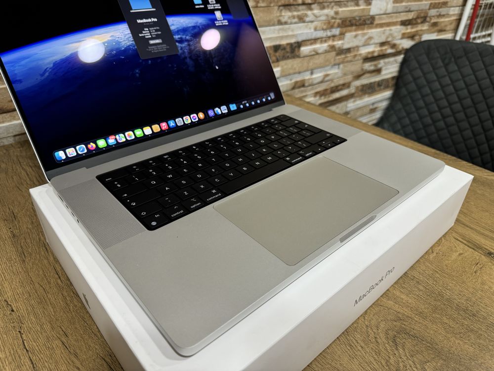 MacBook Pro 16 M1 Pro Retina 120hz 10c CPU/16Core Gpu/16GB ram/512 SSD ...