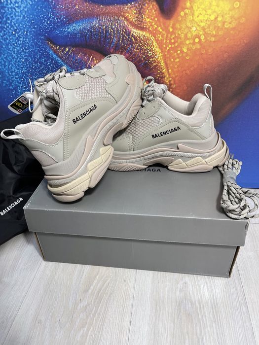 Adidasi Balenciaga Triple S Premium