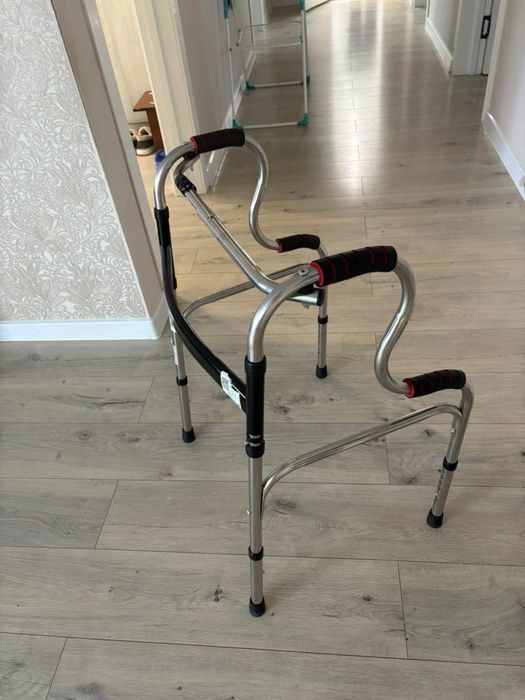 Продам ходунки для взрослых