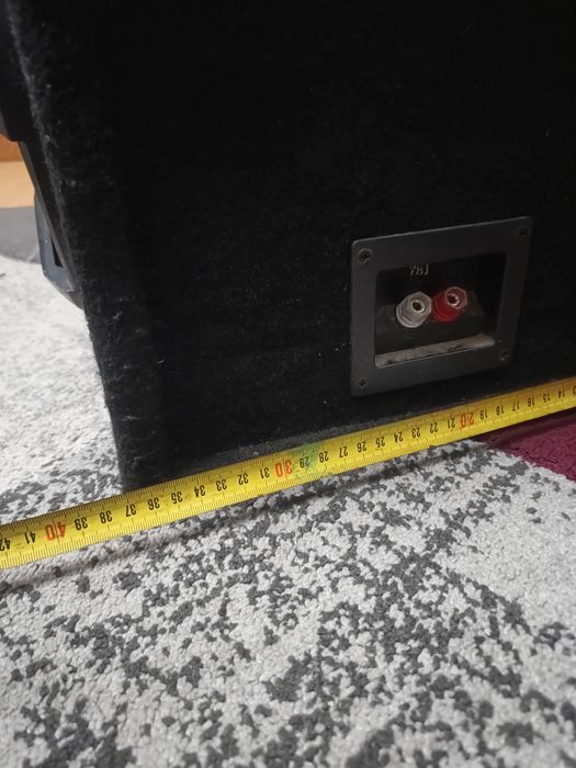 Subwoofer auto  perfect funcțional, cu proba.