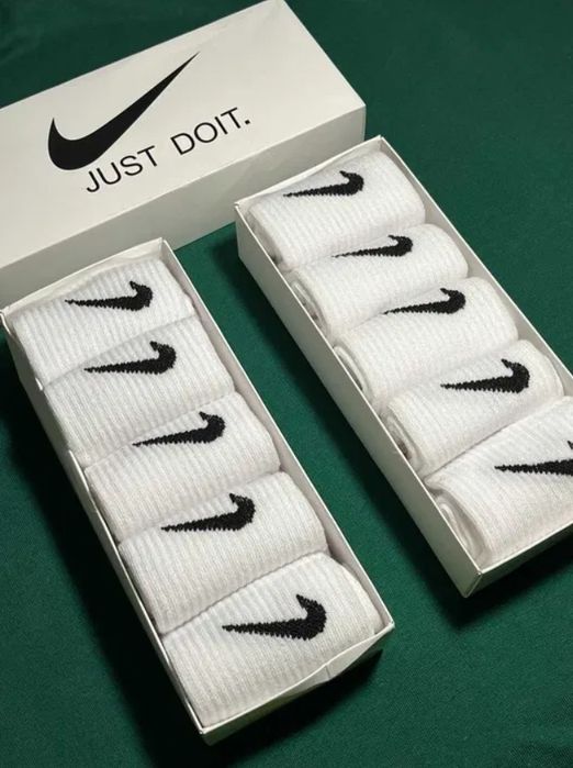 Нике чорапи