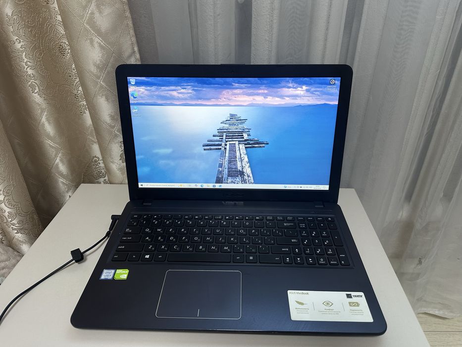 Продам ноутбук Asus Vivobook