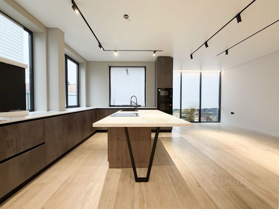 Новая постройка 2026 года! Сдается в самом центре столицы новый участо