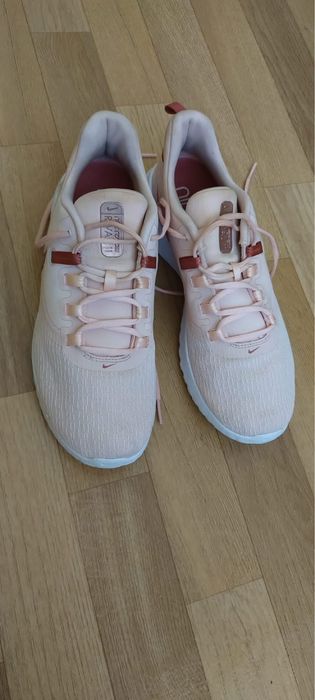 Дамски маратонки Nike