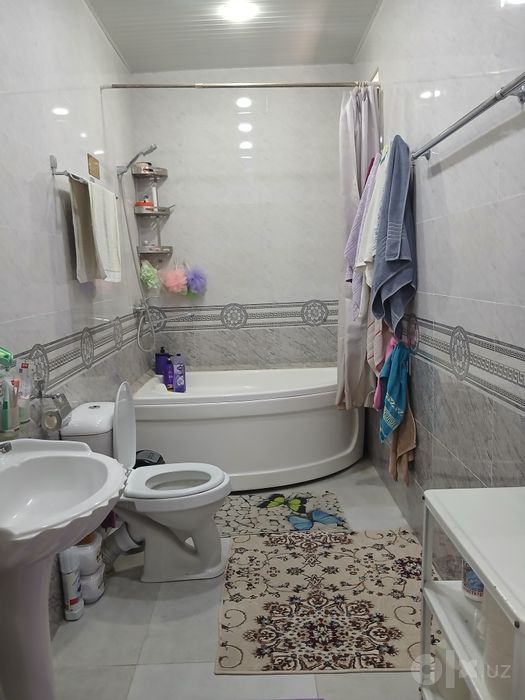 Продаётся Дом в хорошем районе