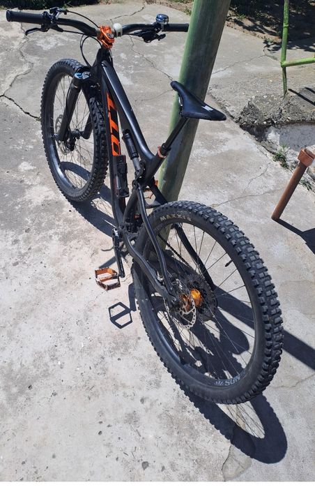 Продавам употребяван планински велосипед Scott -Genius, Full suspension
