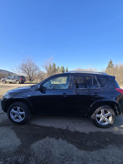Toyota rav 4 2007 година