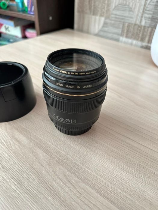 Объектив Canon 85