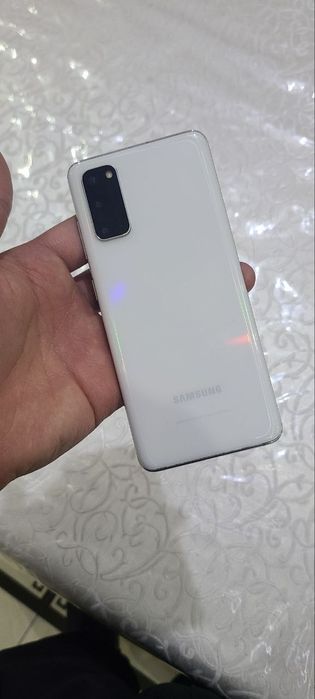 Samsung galaxy s20 12/128