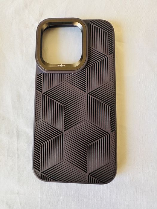 Чехлы на айфон 14 pro