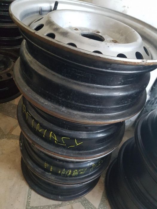 6 болта 6X114.3 Toyta /Mazda/Nissan броя Замъка Ямбол.