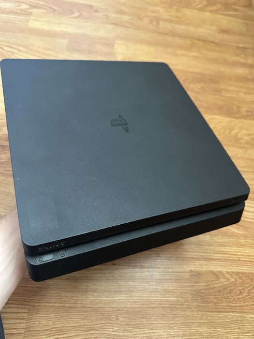 Playstation 4 Slim+ 2 Ta original Pult+ siz hohlagan uyinlarni yozib b