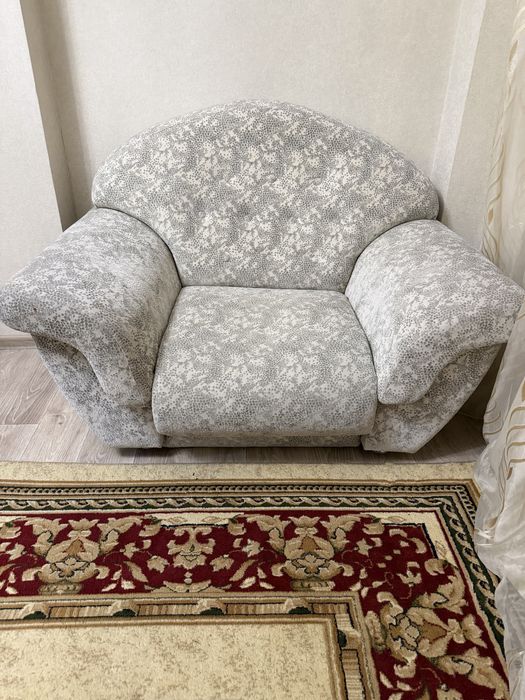 Диван + 2 кресла