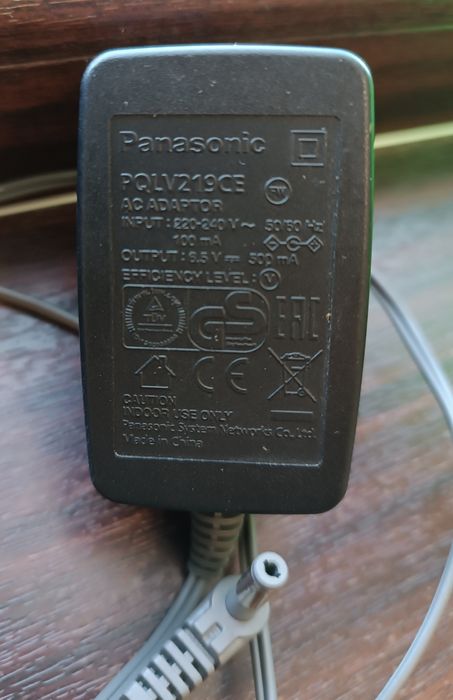 Блок питания (адаптер)