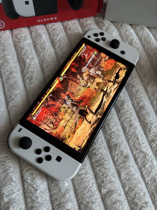 Продам Nintendo Switch Oled