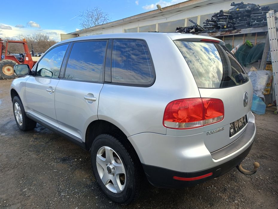 Piese ușa bara fata radiatoare motor cutie stop haion jug vw Touareg