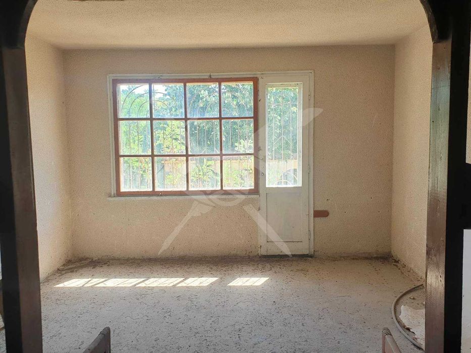 Продава се Хотел в с. Левски, Област Пазарджик - 1000 кв.м за 75 €/кв.м - Снимка #4