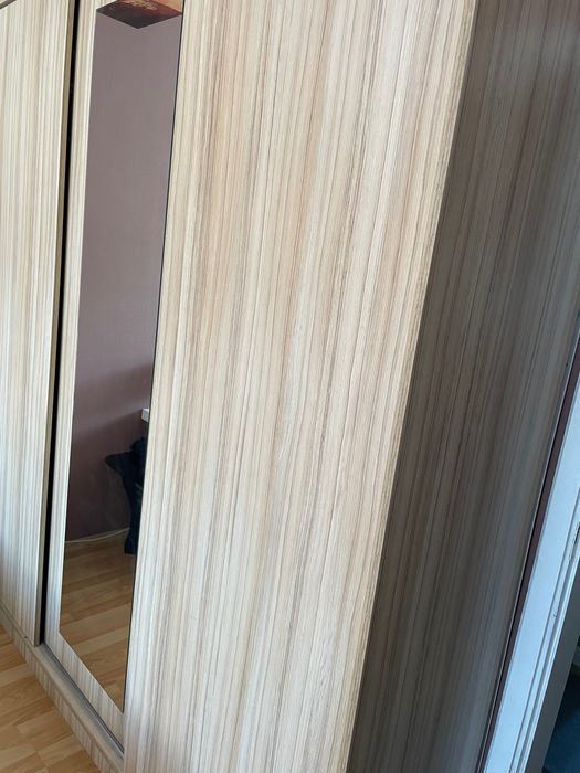 Гардероб  трикрилен