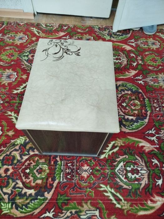 Стул-тумбочка  новый