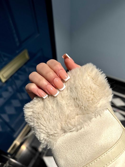 Наращивание ногтей любой длины всего за 120 000 сум