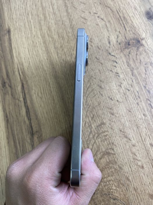Продам Iphone 15 pro max