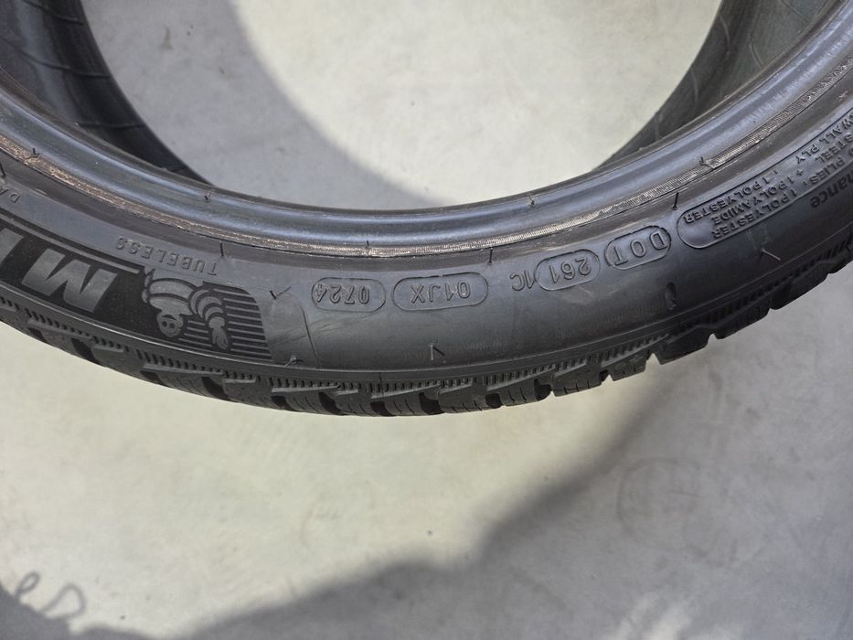 Set 2 Anvelope Noi Iarna Demo 245/40/19 dot 2024