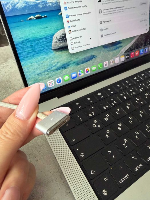 MacBook Pro 14" (M1 Pro / 16 / 512 GB)  топ для учебы и вайбкодинга