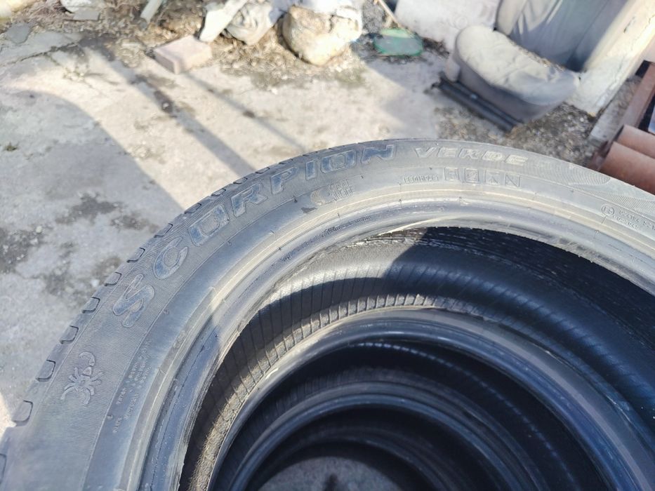 Комплект летних шин 235/50 R19 Pirelli