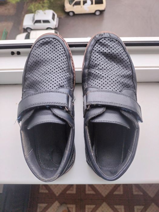 Продам туфли для мальчика