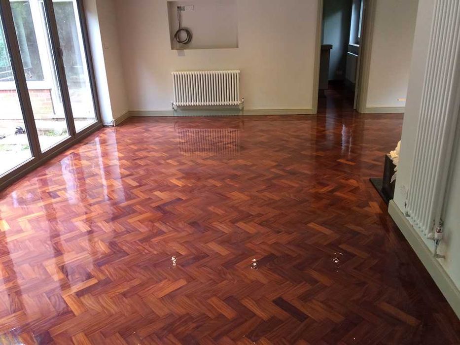 Parchetar, montez, raschetez, paluxez, repar parchet si podele